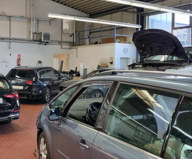 KfZ-Reparatur aller Marken bei Moldan in Erlangen
